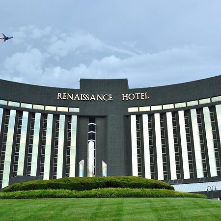 Renaissance St. Louis Airport Hotel Berkeley Экстерьер фото